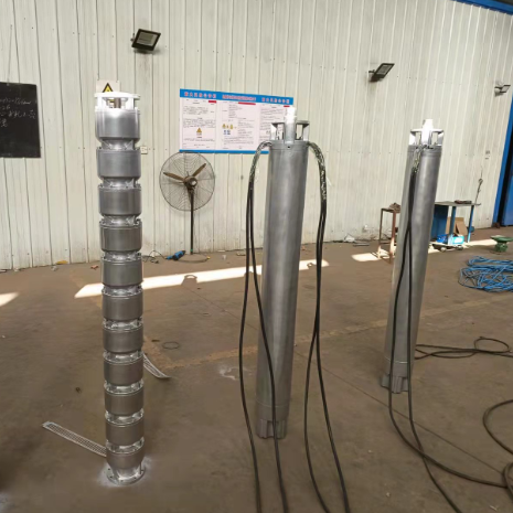 Pompes submersibles en acier inoxydable de 140 kW avec une tête de 220 m et un débit de 136 m3/h pour les applications de puits profonds